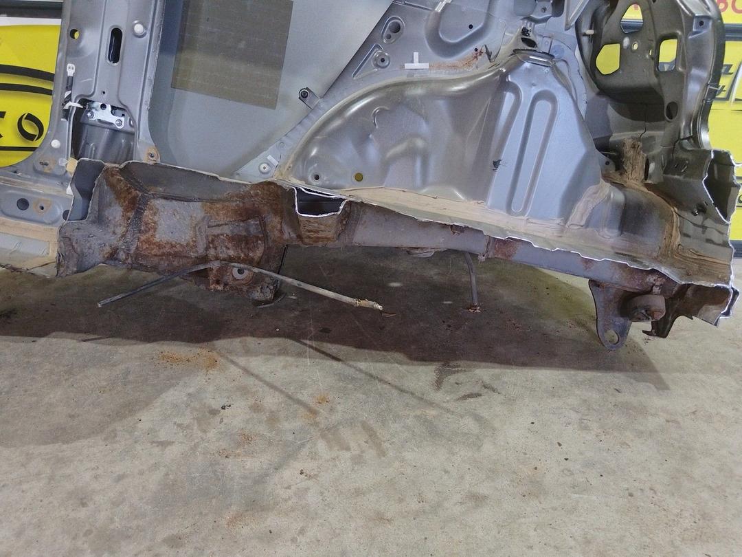 Крыло заднее правое 951RHJ Toyota Yaris - Фото 9