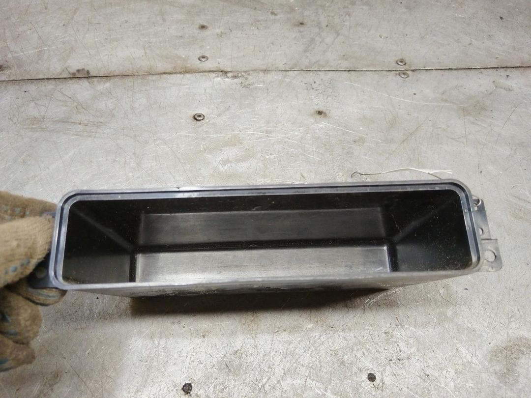 Вещевой ящик центральной консоли 74AZJ7 Hyundai Trajet купить