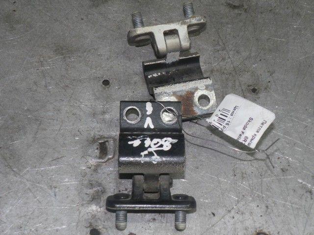 Петля крышки багажника 6R7R5U Skoda Felicia купить в магазине запчастей бу