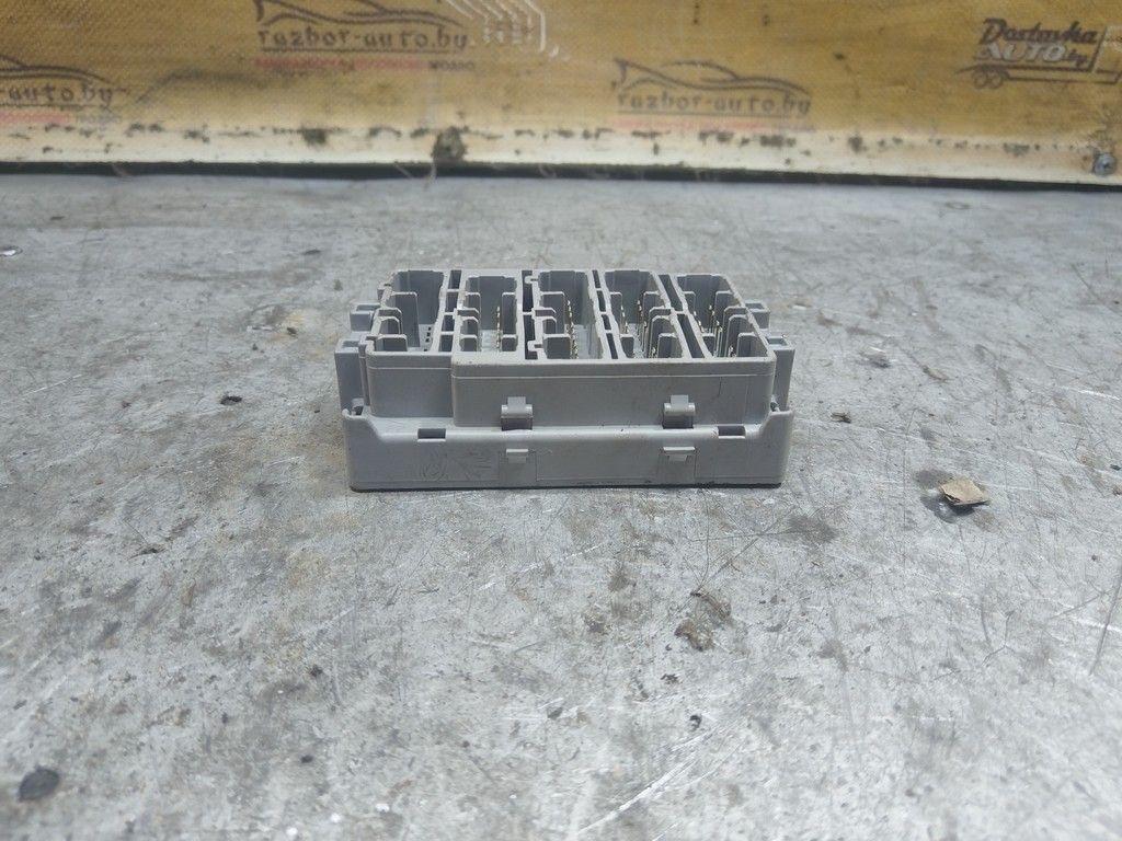 Блок предохранителей VM3CA1 Toyota Corolla - Фото 2