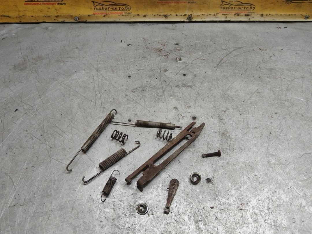 Механизм развода задних тормозных колодок левый 6L0YVS Audi 100 купить