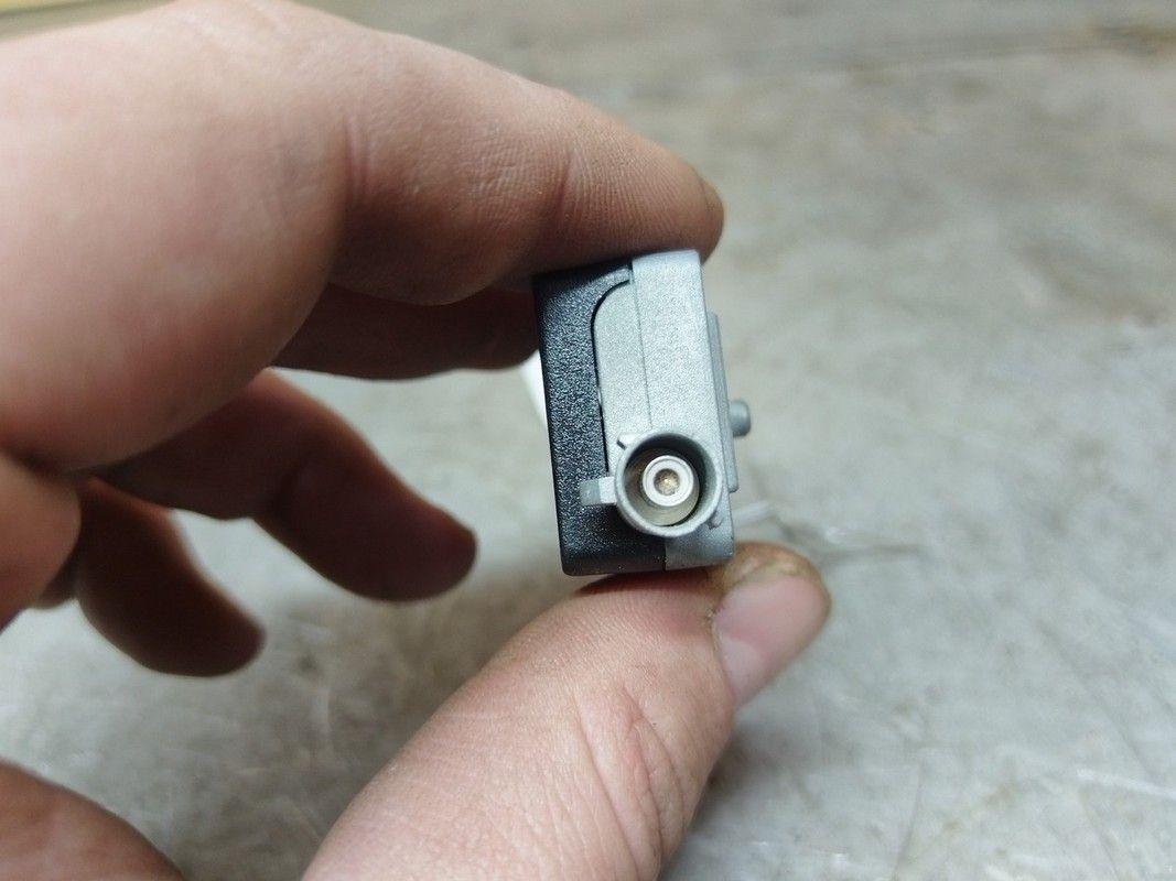 Усилитель антенны RTLHG4 Volkswagen Passat купить с доставкой