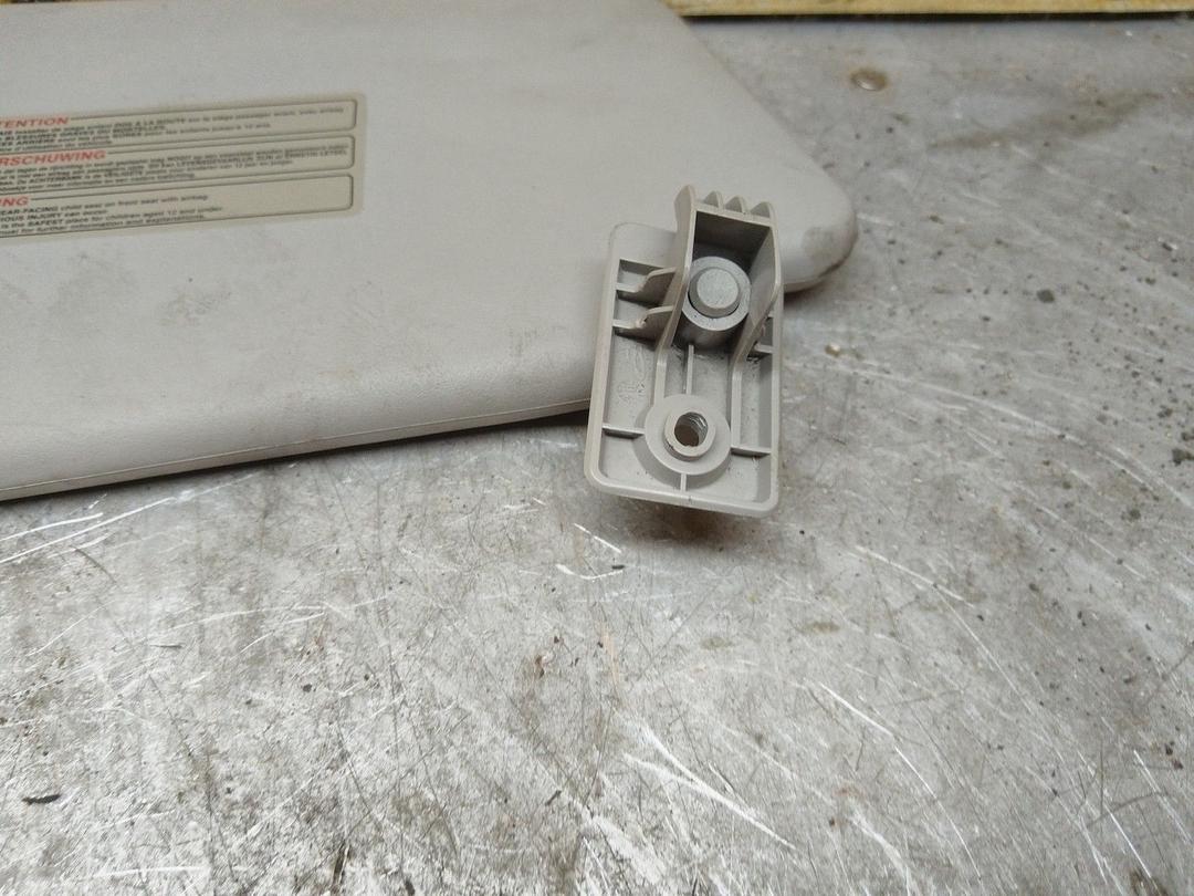 Козырек солнцезащитный HS4050 Nissan Micra купить с доставкой