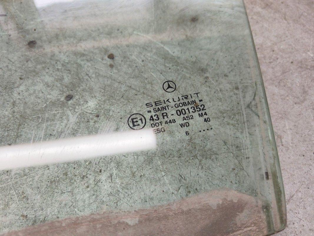 Стекло двери передней левой O6FUGF Mercedes C W202 купить с доставкой