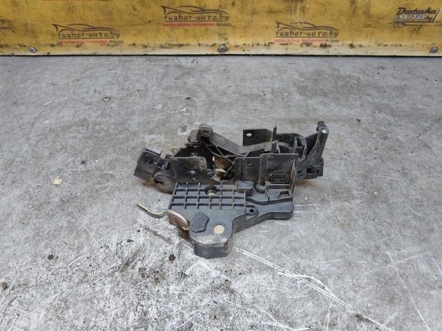 Замок двери передней правой TWL9NQ Mercedes C W202 купить с доставкой