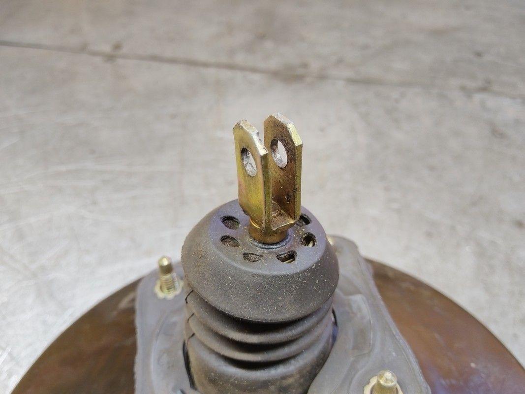 Вакуумный усилитель тормозов V0U7QP Peugeot 307 купить в магазине запчастей бу