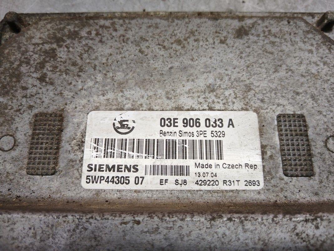 Блок управления двигателем SIQOJ1 Skoda Fabia - Фото 4