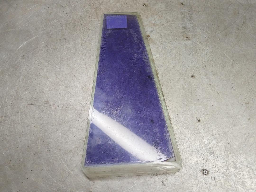 Стекло двери задней правой LULB90 Mazda Premacy купить