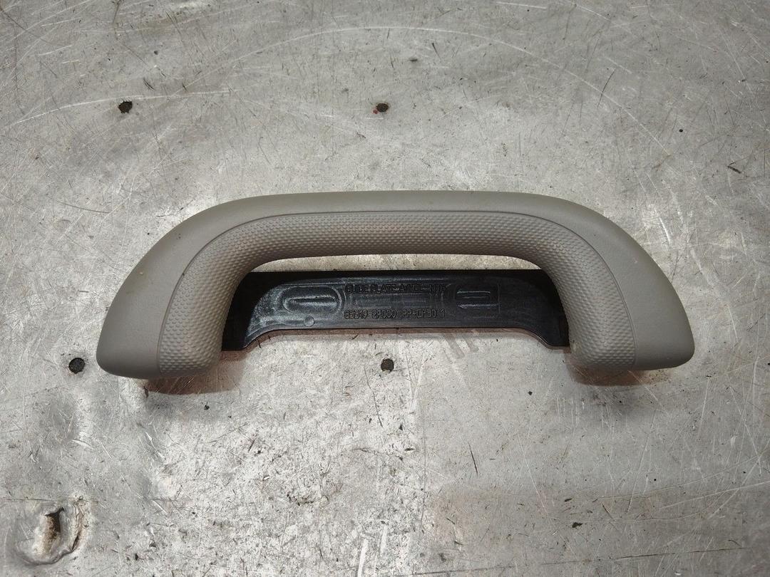 Ручка внутренняя потолочная Q03P71 Kia Sorento