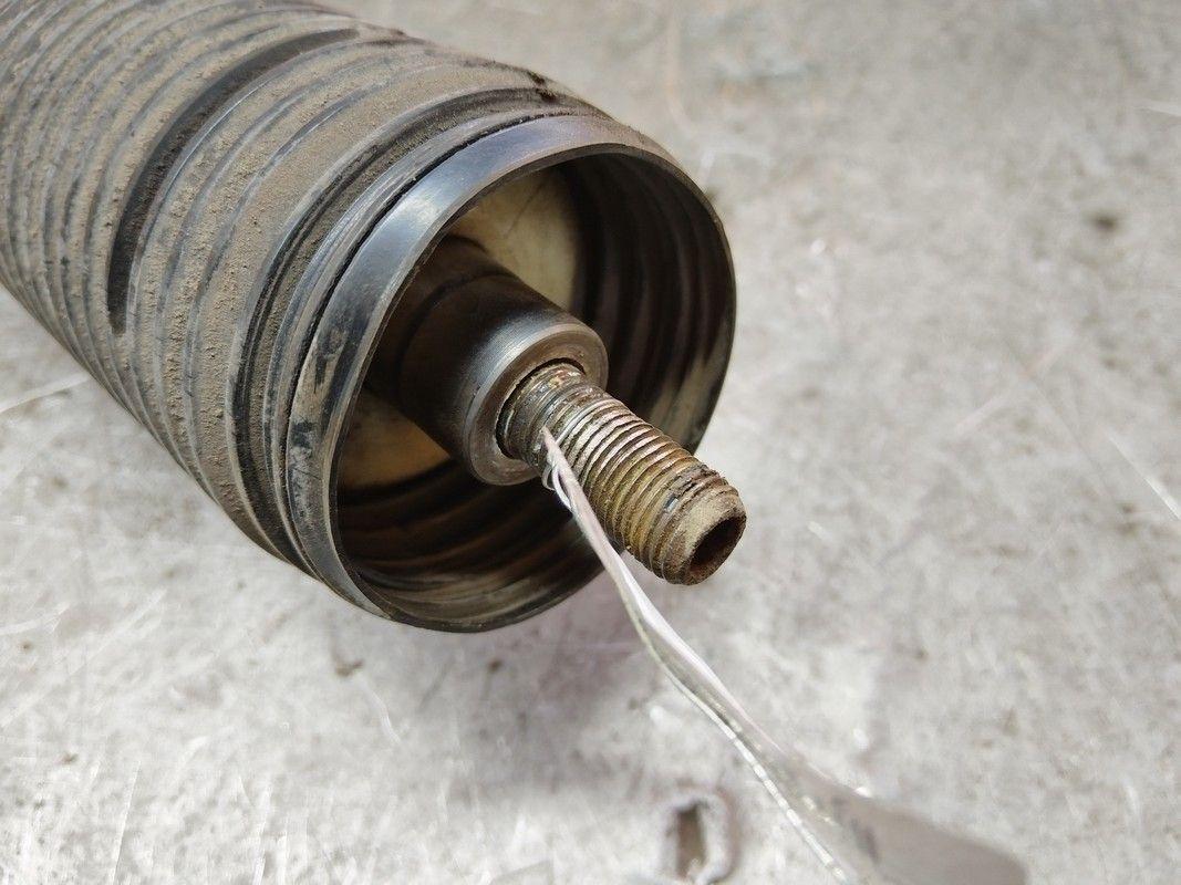 Амортизатор передний левый 7NHVS2 Volkswagen Passat - Фото 4