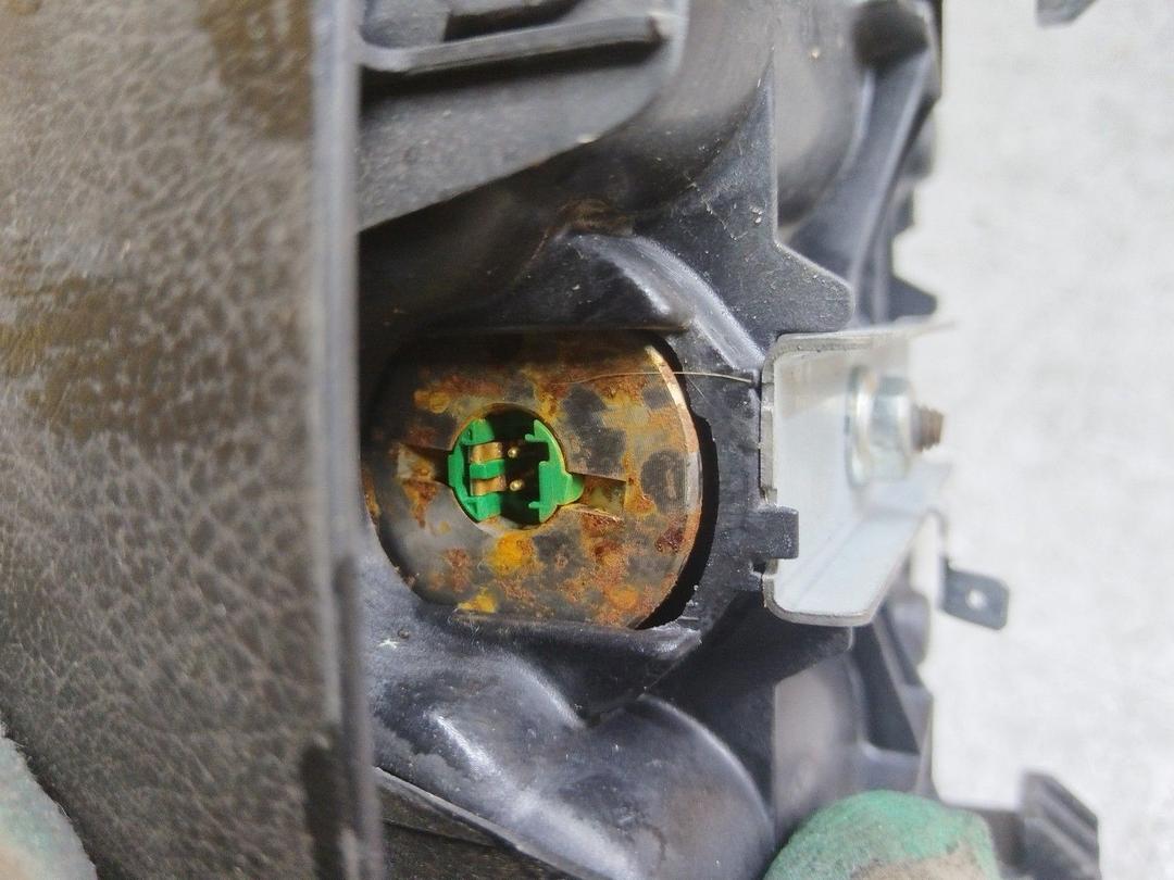 Подушка безопасности водителя 6SQ3TV Peugeot 307 купить с доставкой. Огромный выбор запчастей и марок авто. У нас есть практически все.