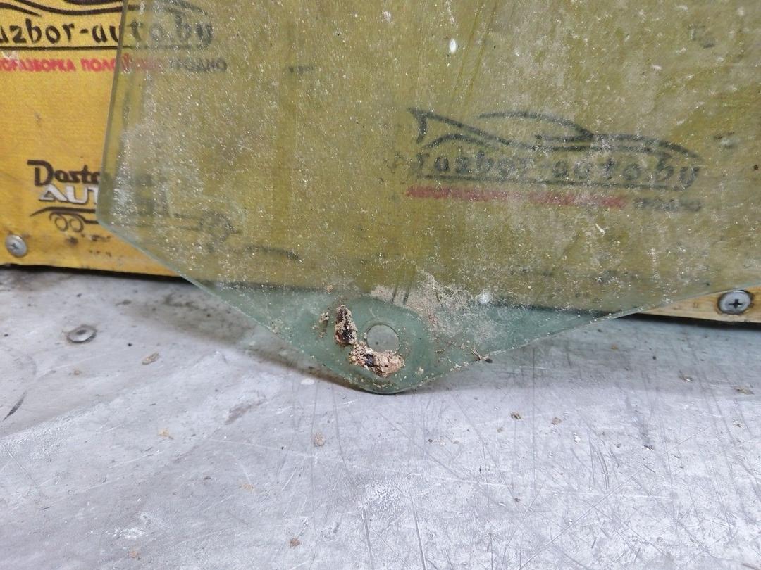 Стекло двери передней правой IW2V3X Audi A3 undefined