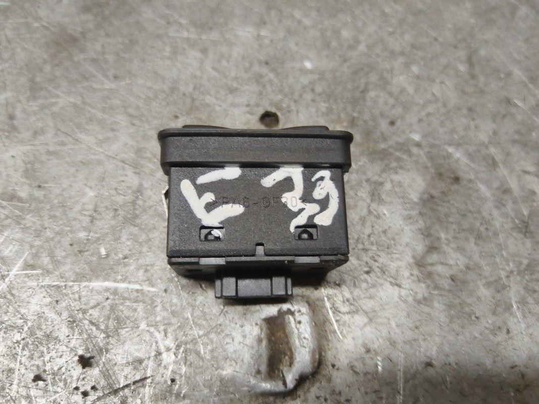 Кнопка стеклоподъемника переднего правого NOI4F3 BMW 5 E39 купить на авторазборке