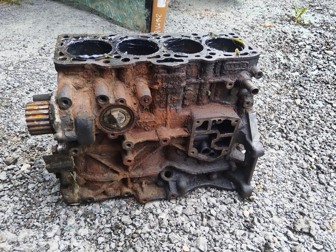 Блок цилиндров UEZHV2 Volkswagen Caddy купить