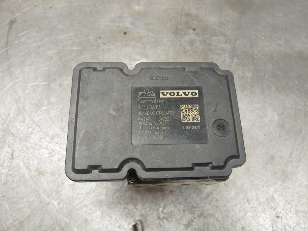 Блок ABS CNI072 Volvo XC70 undefined
