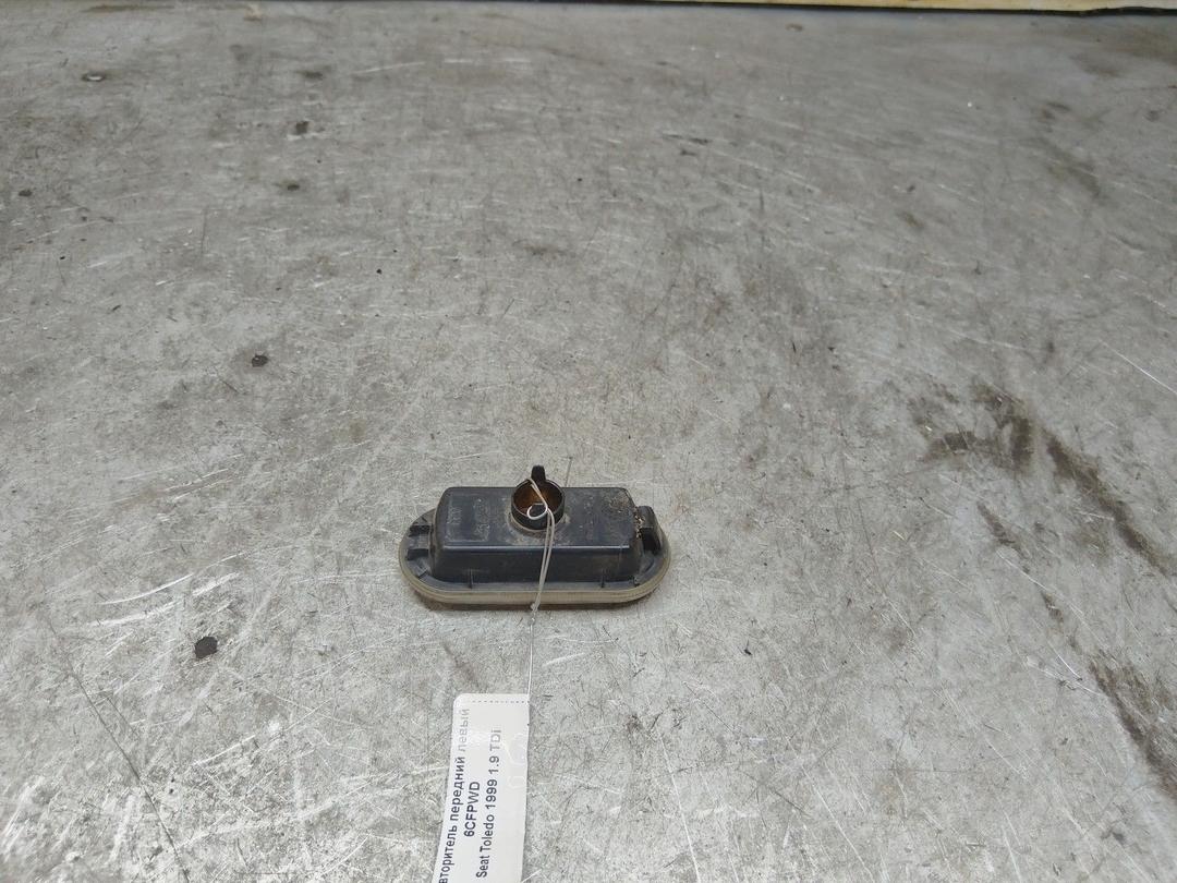 Повторитель передний левый 6CFPWD Seat Toledo купить с доставкой