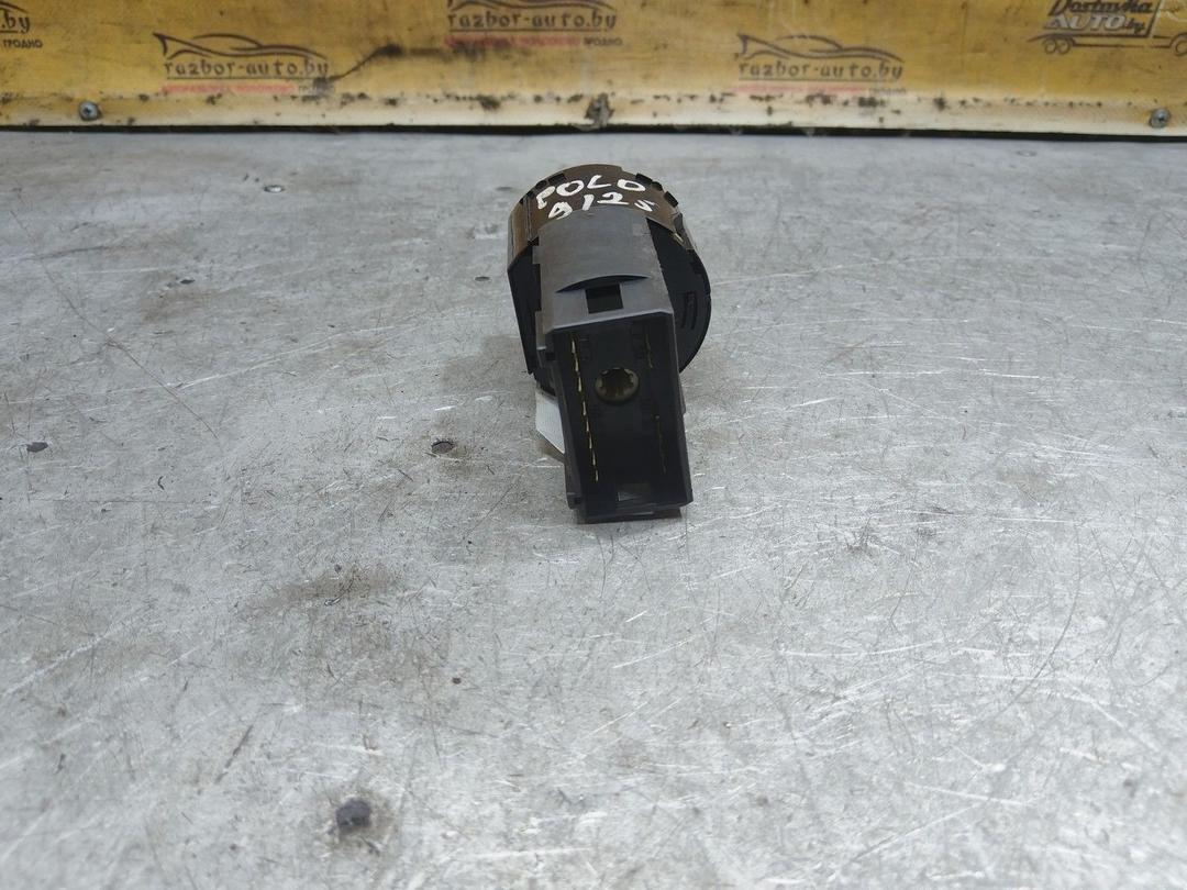 Переключатель света FTJQ05 Volkswagen Polo undefined