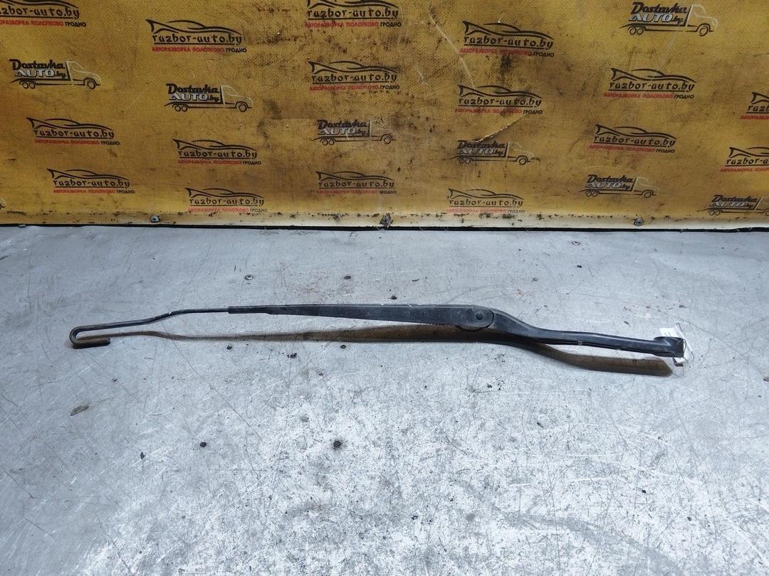 Щеткодержатель (поводок стеклоочистителя, дворник) 399Z5I Opel Vectra купить