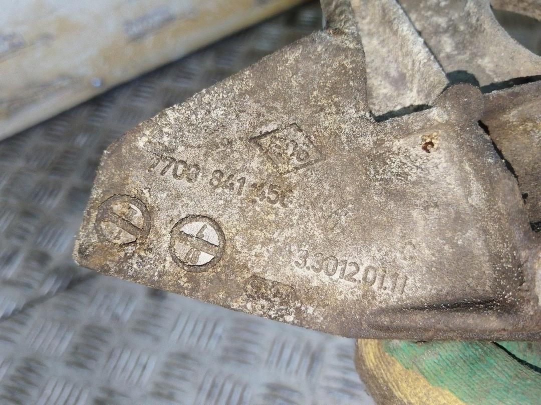 Кронштейн КПП WOPNK6 Renault Safrane купить с доставкой