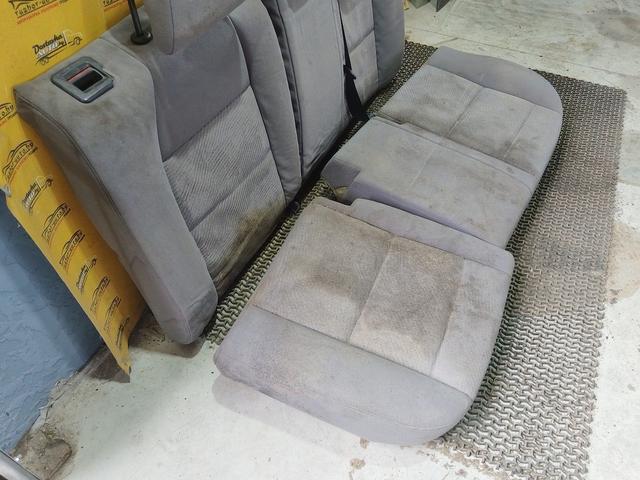 Сиденье заднее U5N9WX Peugeot 307 undefined