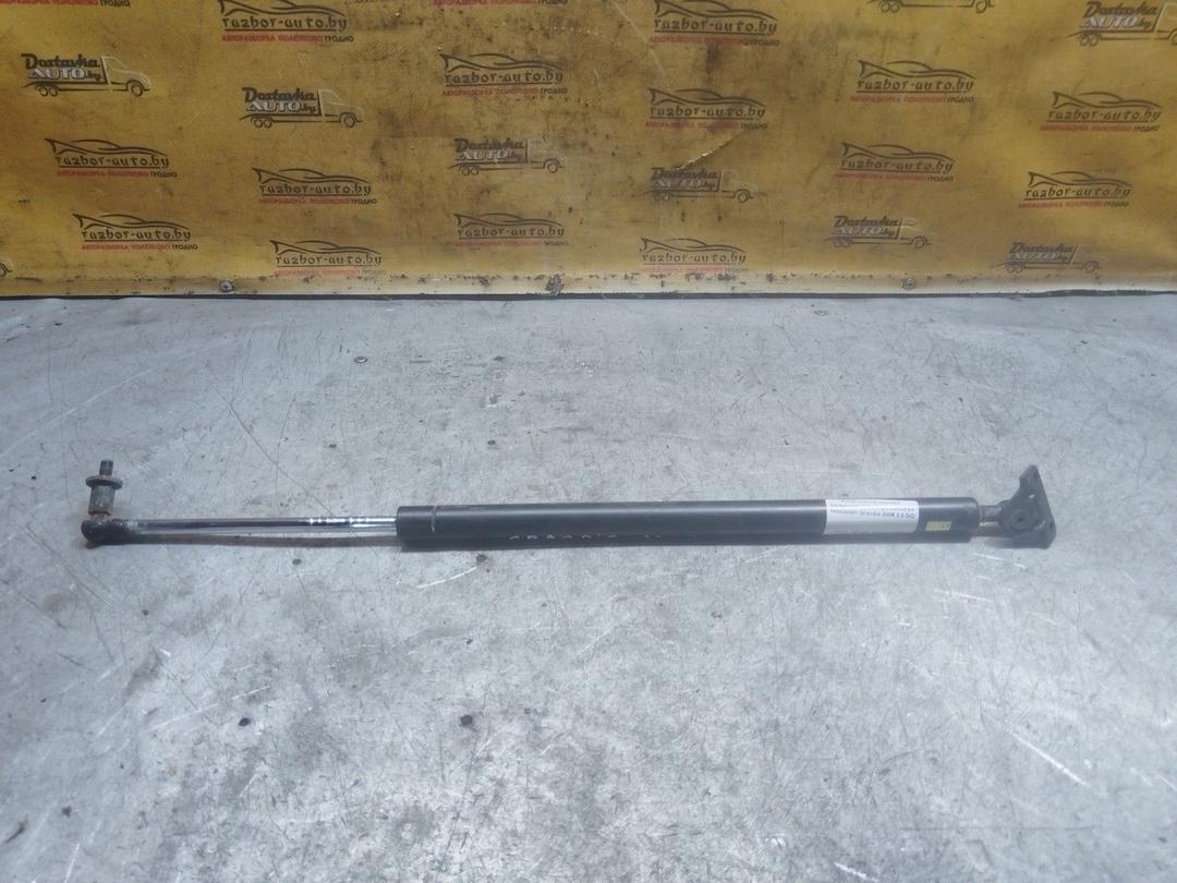 Амортизатор крышки багажника (3-5 двери) GRJXS4 Mitsubishi Grandis купить