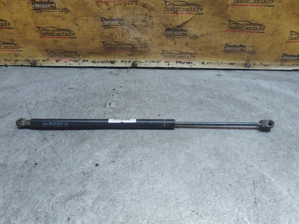 Амортизатор крышки багажника (3-5 двери) 16SR4B Toyota Corolla Verso - Фото 2