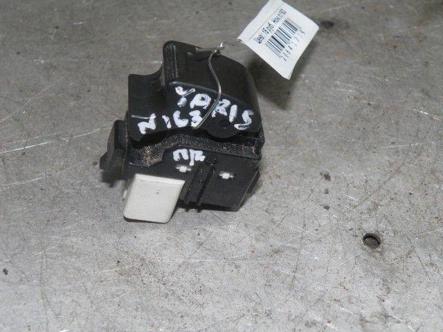 Кнопка стеклоподъемника 1X7WNG Toyota Yaris - Фото 2
