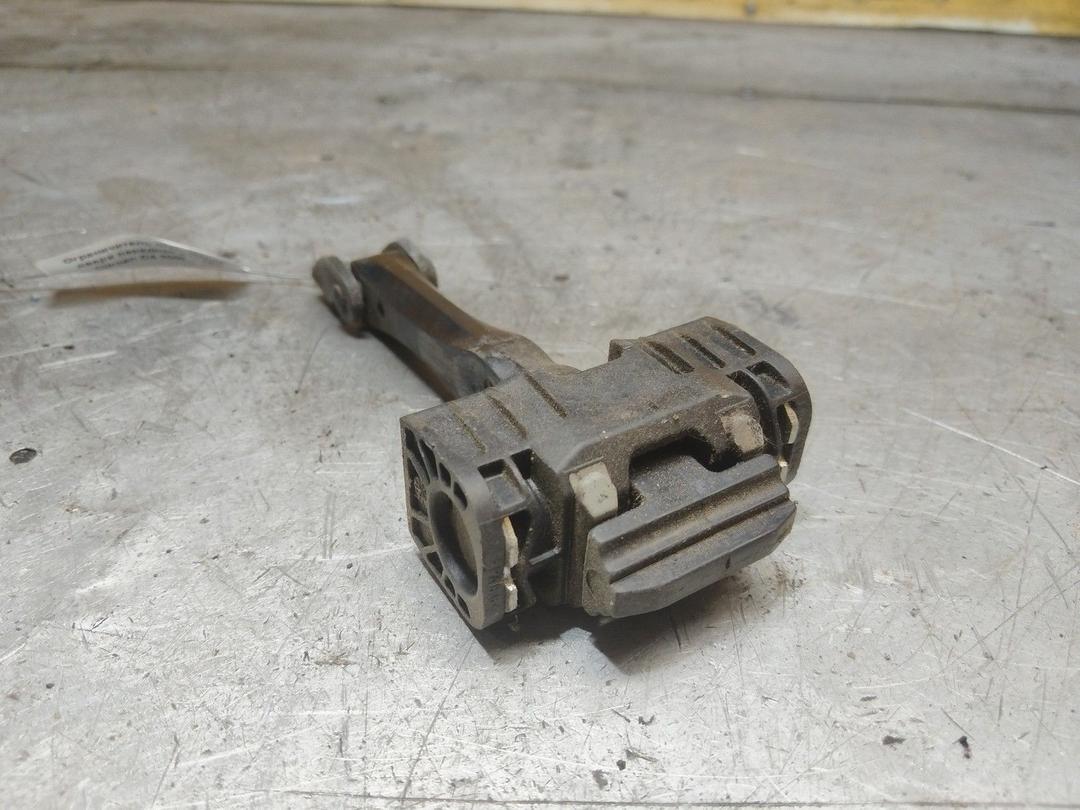 Ограничитель открывания двери передней B7PX6D Citroen C4 купить