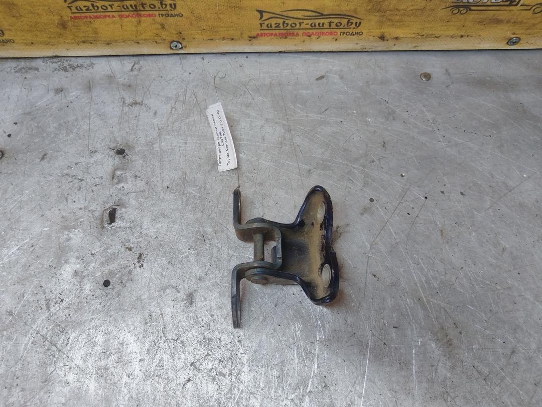 Петля двери задней левой L84TPA Toyota Avensis купить на авторазборке