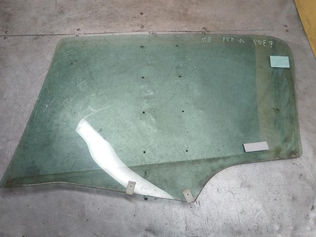 Стекло двери задней правой 9NHNQV Peugeot 307 купить с доставкой