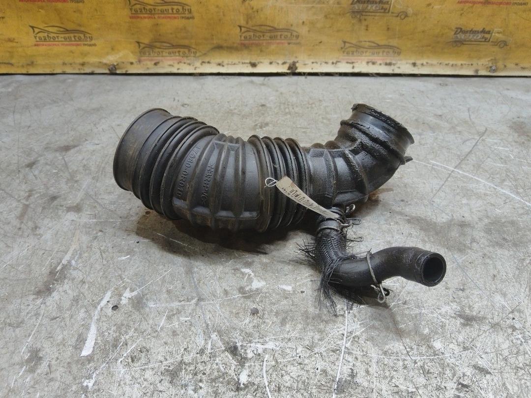 Патрубок воздушного фильтра FKGPDW Toyota Avensis - Фото 3