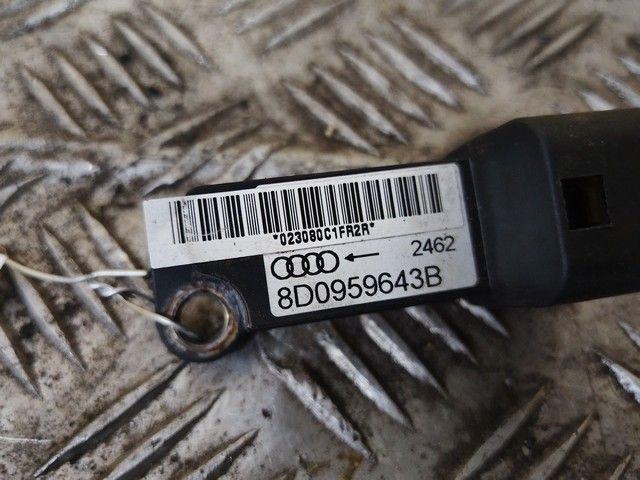 Датчик удара 0JVNWO Audi A4 - Фото 4