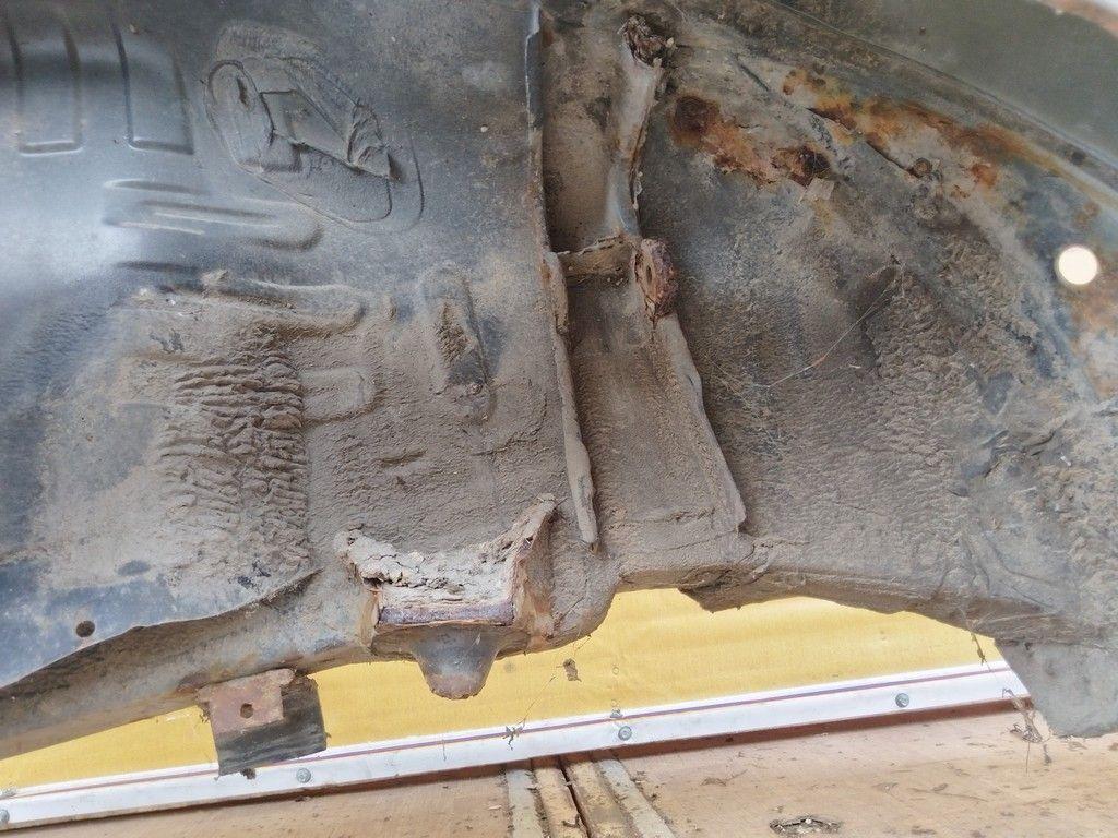Крыло заднее правое 6H0Y0B Renault Laguna undefined