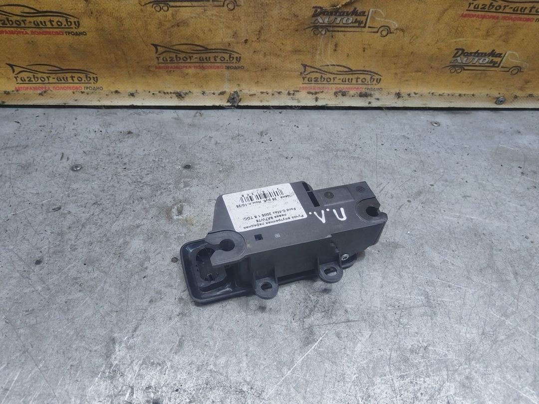 Ручка внутренняя передняя левая 9A7W76 Ford C-Max купить в магазине запчастей бу