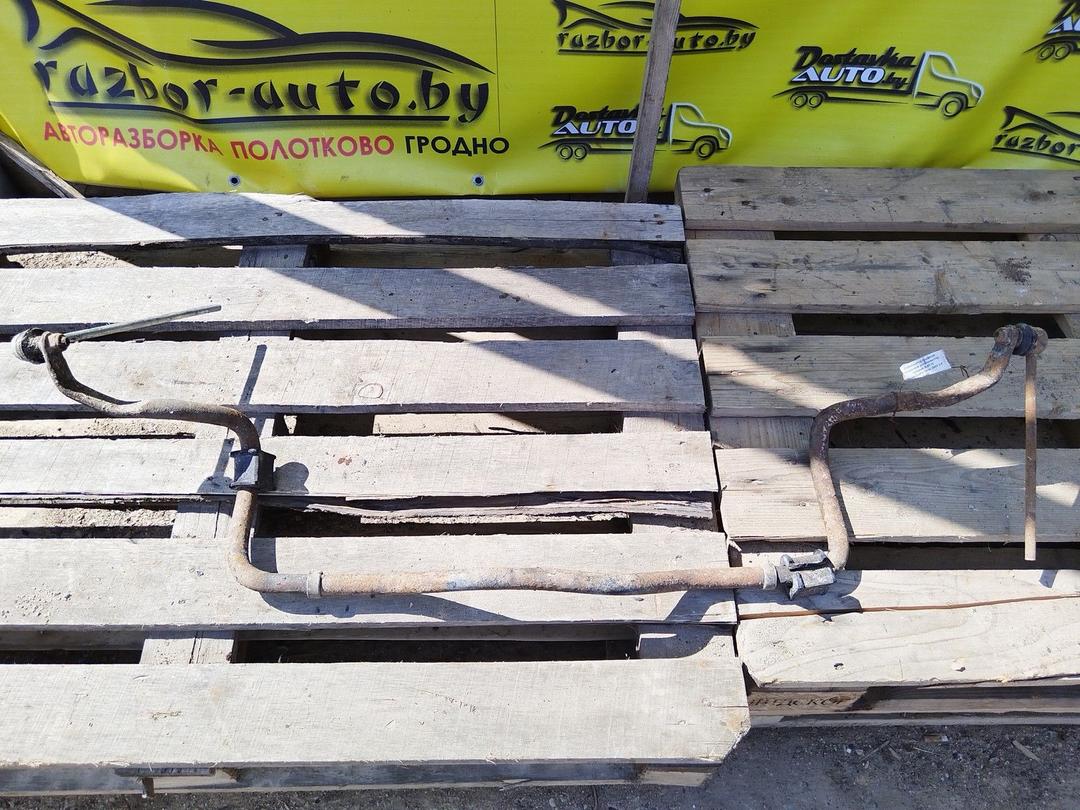 Стабилизатор подвески (поперечной устойчивости) передний RIATY2 Toyota Corolla Verso