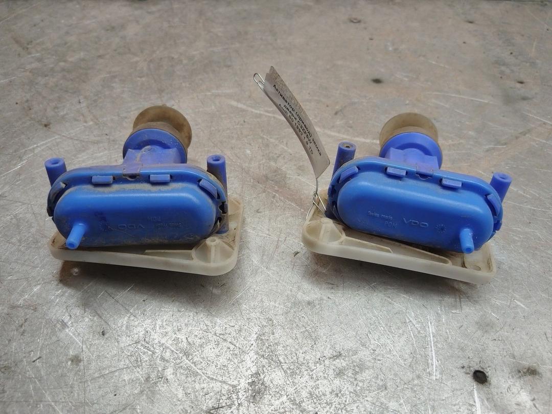 Активатор (привод) замка двери C3ZF5W Audi 80 купить с доставкой