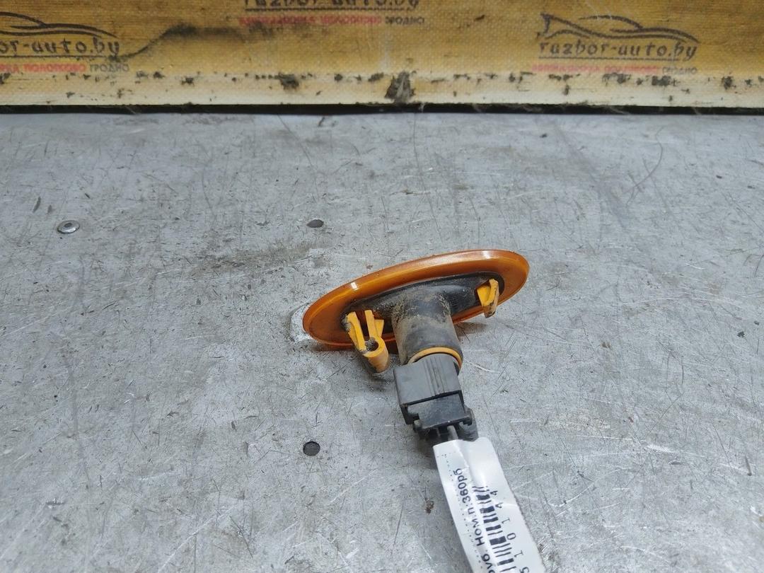 Повторитель передний правый 9J9I05 Fiat Punto купить с доставкой