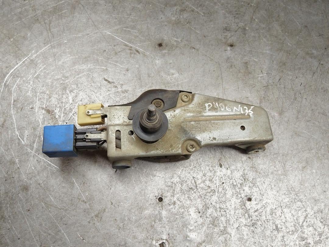 Моторчик заднего стеклоочистителя (дворника) J2IZJQ Peugeot 406