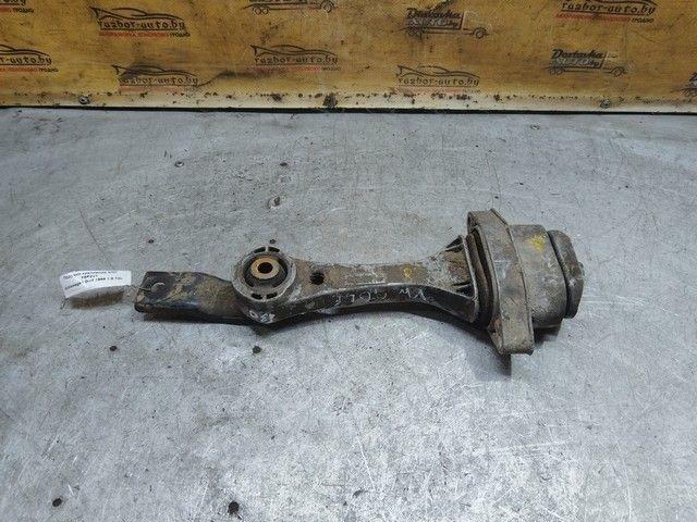 Подушка крепления КПП F6P2V1 Volkswagen Golf