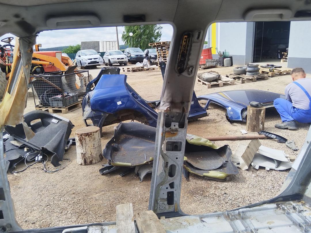 Стойка кузовная центральная правая TY3JMQ Renault Espace купить в магазине запчастей бу