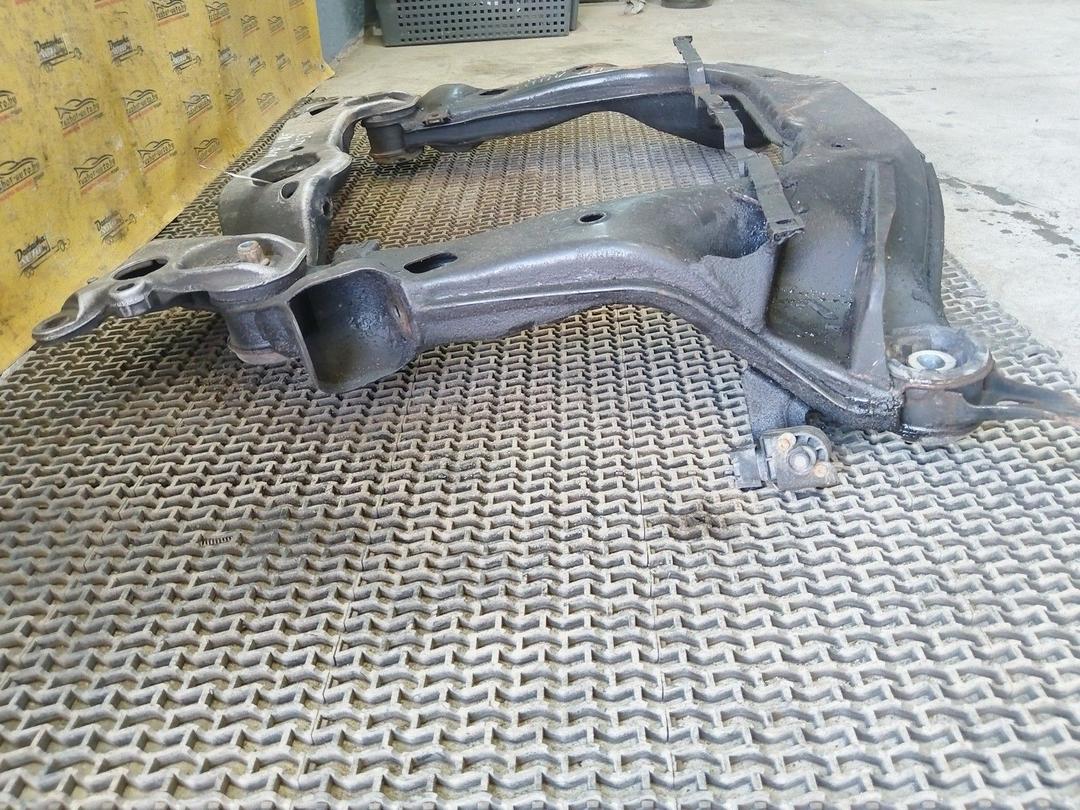 Балка подвески передняя (подрамник) MLOY98 Audi A4 купить в магазине запчастей бу