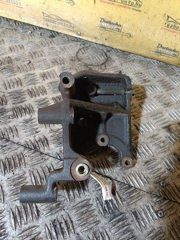 Кронштейн гидроусилителя 8MUBD8 Mitsubishi Carisma купить на авторазборке