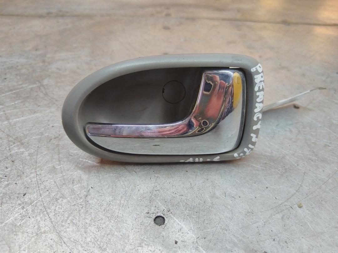 Ручка внутренняя задняя правая XFJU95 Mazda Premacy - Фото 1