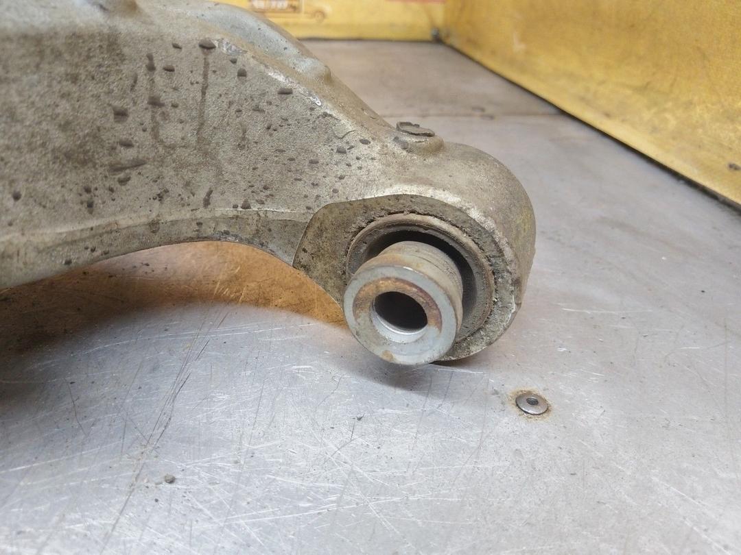 Рычаг задний левый NP89F8 Ford Fusion купить с доставкой