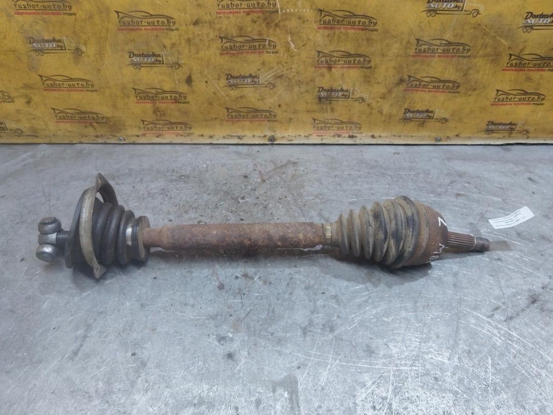 Полуось передняя левая (приводной вал, ШРУС) DRPX8U Renault Megane