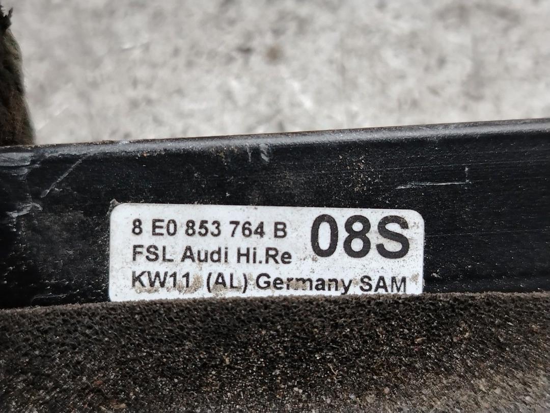 Молдинг стекла двери задней правой наружный L77K82 Audi A4 - Фото 7