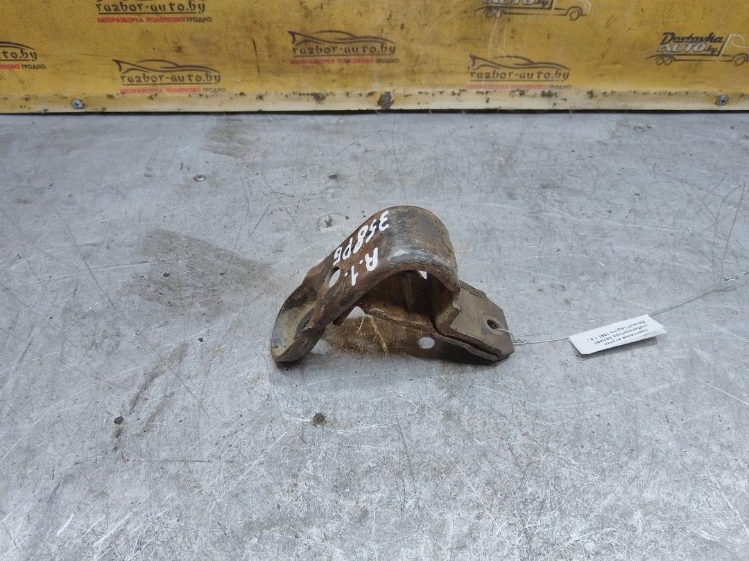 Крепление втулки стабилизатора 44WA67 Renault Laguna