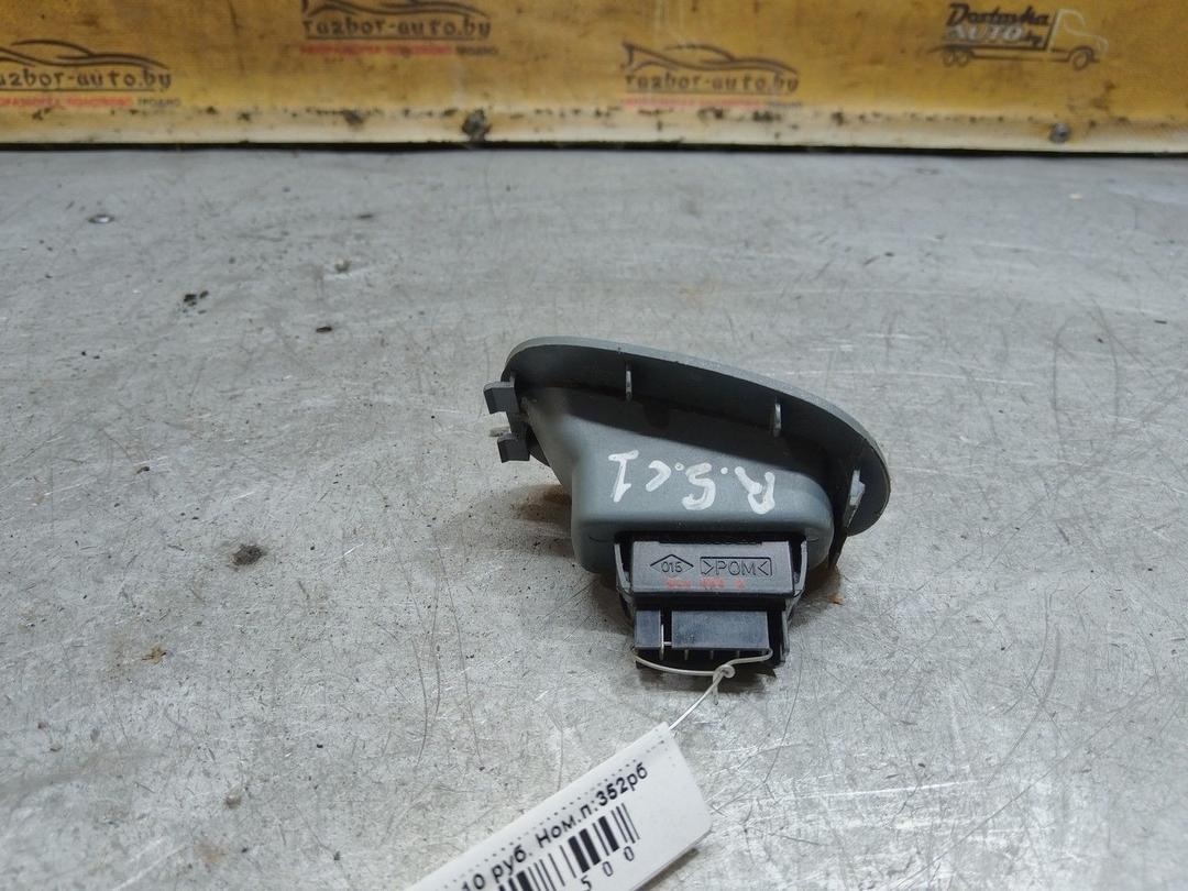 Кнопка стеклоподъемника переднего правого Q6ATV2 Renault Scenic купить с доставкой