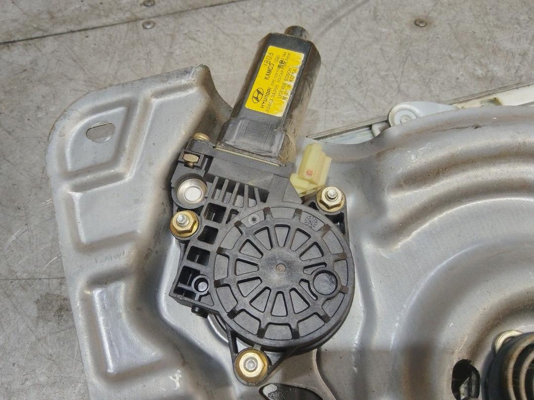 Стеклоподъемник электрический задний левый K25QRW Hyundai Trajet купить в магазине запчастей бу