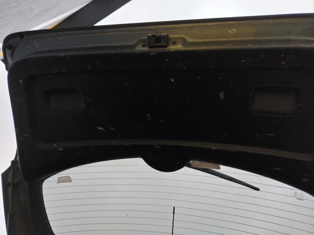 Обшивка крышки багажника ZOZ453 Toyota Corolla Verso